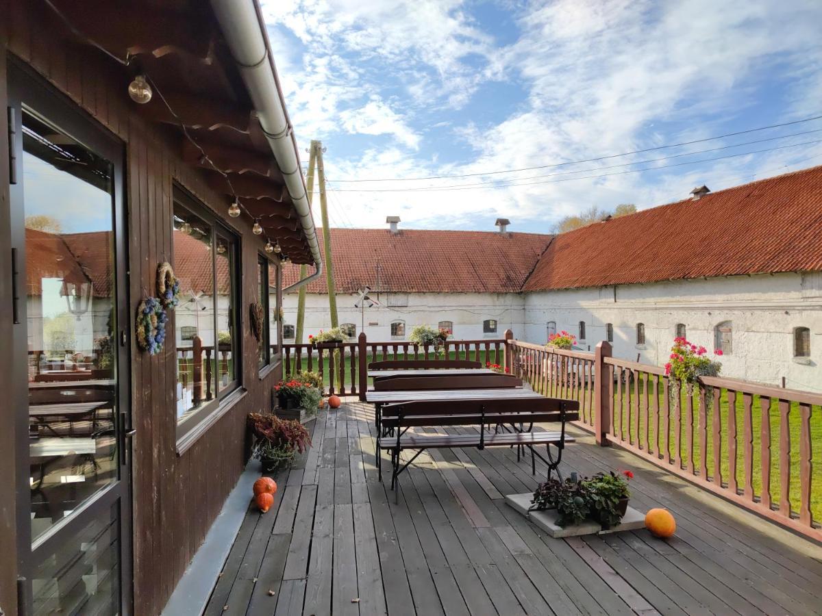 Folwark Luknajno Nad Jeziorem Sniardwy Gospoda Dziedzictwo Kulinarne Warmia-Mazury Mikołajki Exterior foto