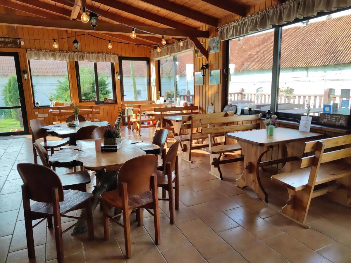 Folwark Luknajno Nad Jeziorem Sniardwy Gospoda Dziedzictwo Kulinarne Warmia-Mazury Mikołajki Exterior foto